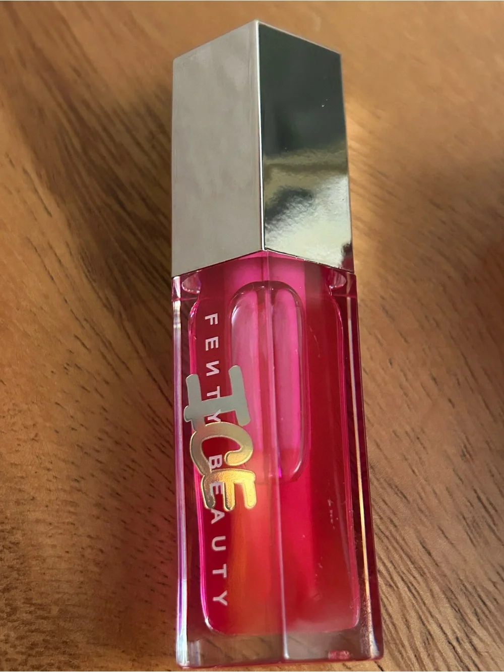 NIB★Fenty Beauty Gloss Bomb Ice Cooling Lip Luminizer Gloss in Berry Jelly